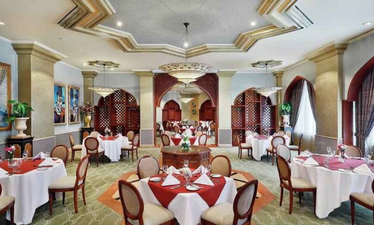 Restaurant area suitable for co-working at the Madinah Hilton Hotel.