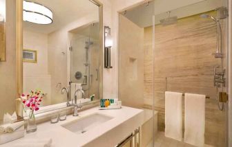 Guest bathroom at the Hilton Makkah Convention Hotel.