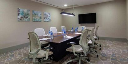 professional meeting room for all business meetings at Hilton Garden Inn Istanbul Ataturk Airport.