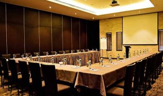 professional meeting room ideal for all business meetings and conferences at DoubleTree by Hilton Nairobi Hurlingham.