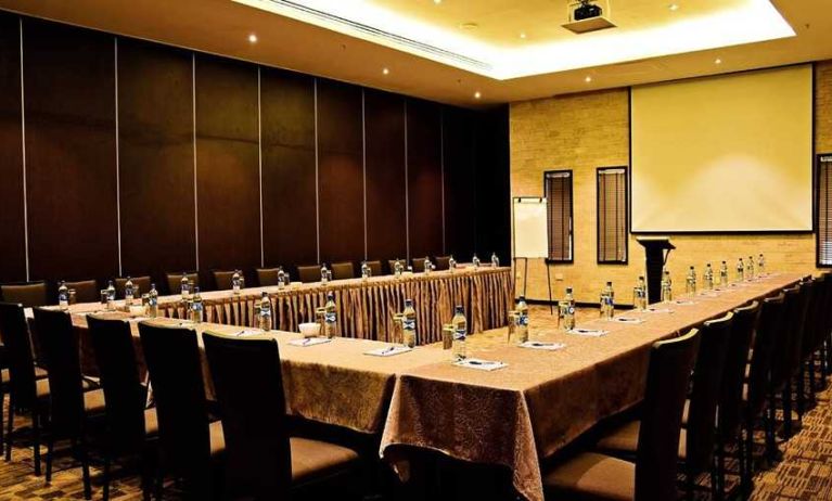 professional meeting room ideal for all business meetings and conferences at DoubleTree by Hilton Nairobi Hurlingham.