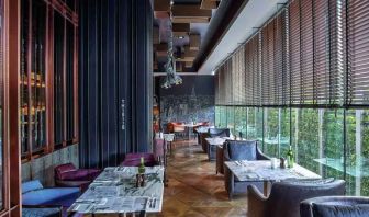 Seating area suitable for co-working at the Hilton Sukhumvit Bangkok.