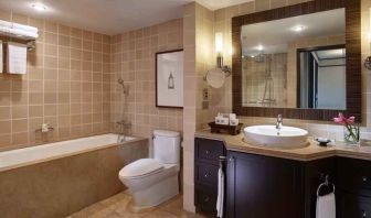 Guest bathroom at the Conrad Bangkok.