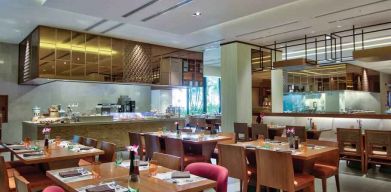 Dining area suitable for co-working at the Hilton Colombo Residence.