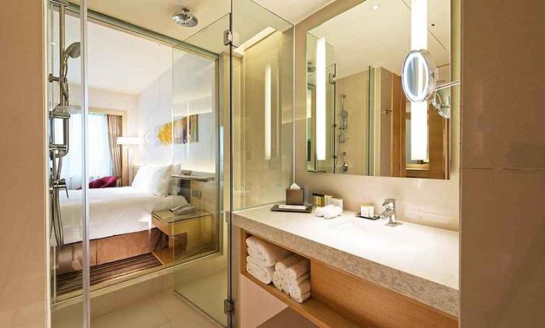 clean and spacious bathroom with shower at DoubleTree by Hilton Hotel Johor Bahru.