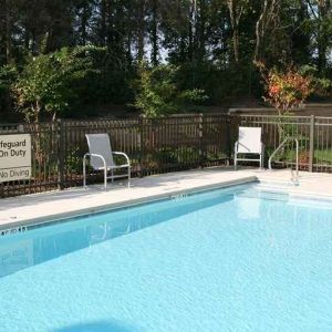 big outdoor pool at Hampton Inn & Suites Lebanon.