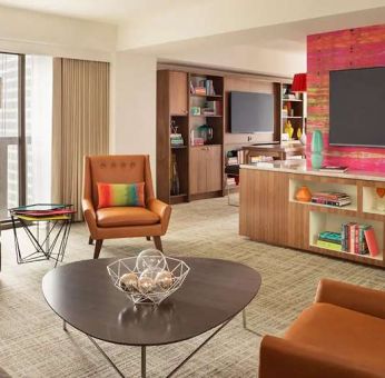 Comfortable living room with working station at the Hyatt Regency San Francisco.