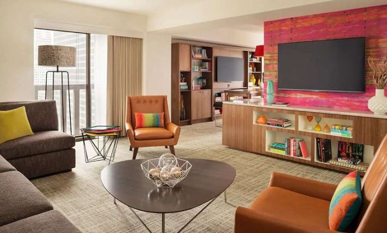 Comfortable living room with working station at the Hyatt Regency San Francisco.