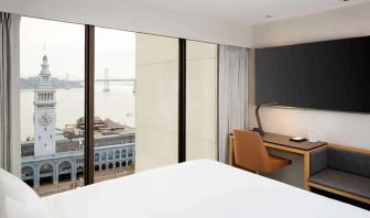 Hotel room with view over the water at the Hyatt Regency San Francisco.