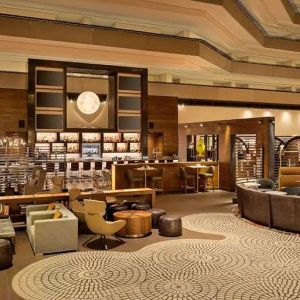 Elegant dining area suitable for co-working at the Hyatt Regency San Francisco.