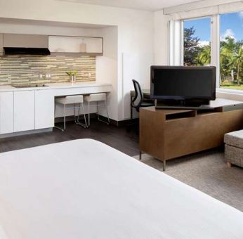 King guestroom with kitchenette at the Element Miami International Airport.