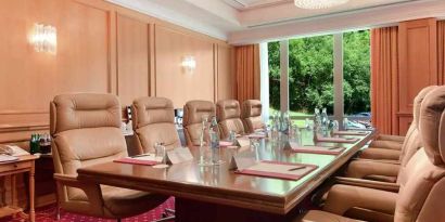 professional meeting room ideal for all business meetings at DoubleTree by Hilton Luxembourg.