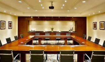 professional meeting room at Hilton Alexandria King's Ranch.