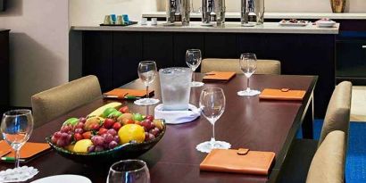 Dining area at Miami International Airport Hotel.