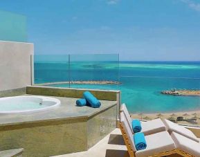 relaxing jacuzzi pool at Hilton Hurghada Plaza.