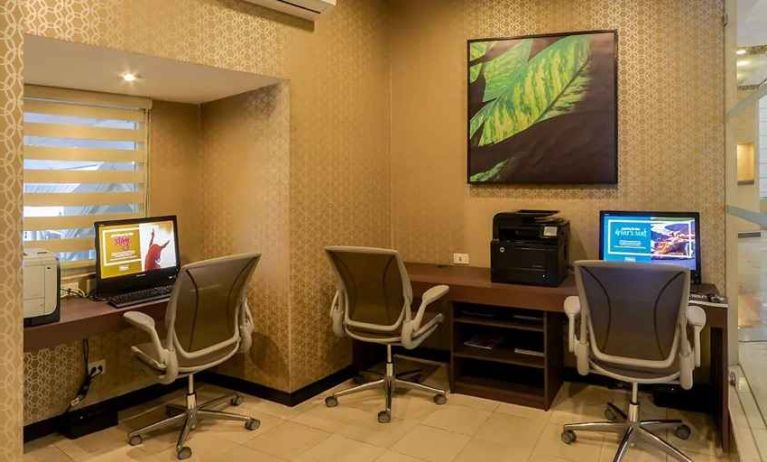 dedicated business center with PC, internet, printer and work station at Hilton Garden Inn Guatemala City.