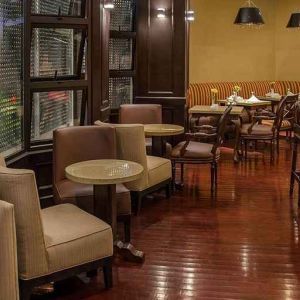 comfortable restaurant and coworking space at Hilton Garden Inn Guatemala City.