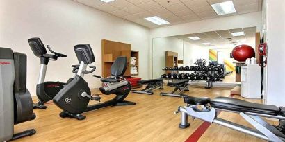 Well equipped fitness center at Wyndham Omaha.