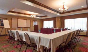 Meeting room at the Hampton Inn East Windsor.