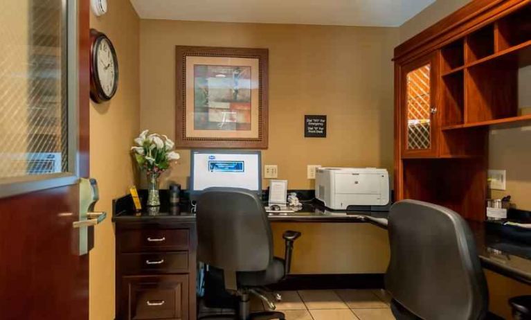 Business center at the Hampton Inn East Windsor.