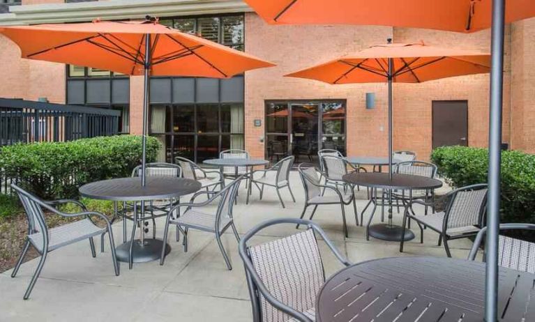 Outdoor patio perfect for co-working at Hampton Inn & Suites Annapolis.