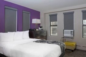 La Quinta Inn & Suites By Wyndham New York City Central Park