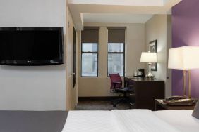 La Quinta Inn & Suites By Wyndham New York City Central Park