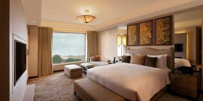 Large and comfortable presidential suite at the DoubleTree by Hilton Agra.