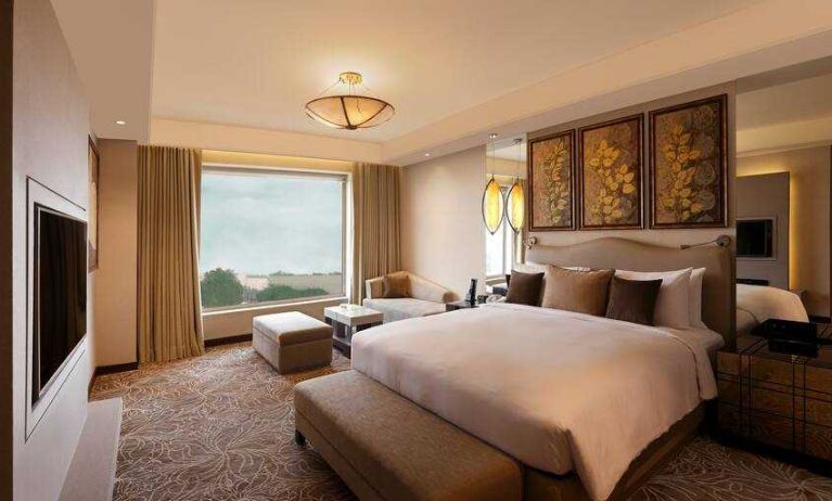 Large and comfortable presidential suite at the DoubleTree by Hilton Agra.