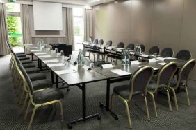 Meeting room with u shape table at the Doubletree by Hilton Glasgow Strathclyde.