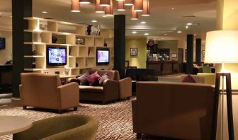 Lobby workspace at the Doubletree by Hilton Glasgow Strathclyde.