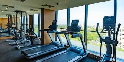 Fitness center at the DoubleTree by Hilton Ahmedabad.