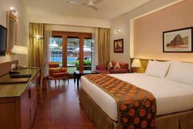 King bedroom with working station at the DoubleTree by Hilton Goa - Arpora - Baga.