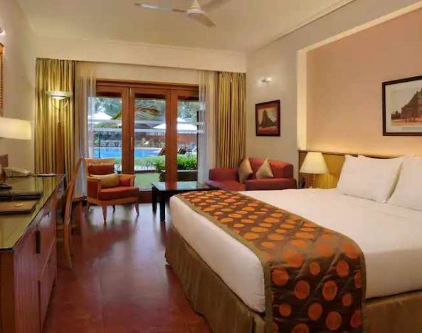 King bedroom with working station at the DoubleTree by Hilton Goa - Arpora - Baga.