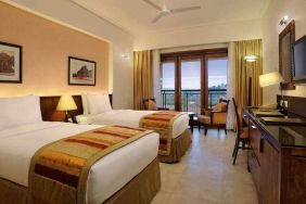 Twin room with desk at the DoubleTree by Hilton Goa - Arpora - Baga.