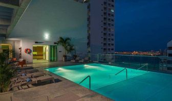 Relaxing outdoor pool at the Hampton by Hilton Cartagena.