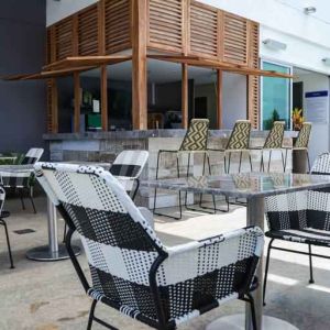 Outdoor patio perfect as workspace at the Hampton by Hilton Cartagena.