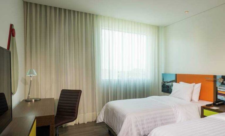 Comfortable twin room at the Hampton by Hilton - Valledupar.