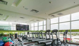 Fitness center at the Hampton by Hilton - Valledupar.