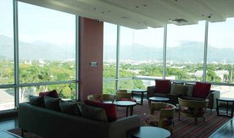 Lobby workspace at the Hampton by Hilton - Valledupar.