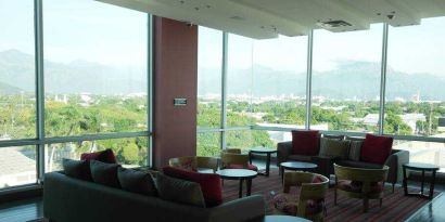 Lobby workspace at the Hampton by Hilton - Valledupar.