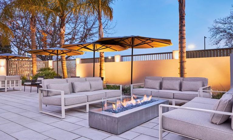 Outdoor patio perfect for co-working at the AC Hotel By Marriott Pleasanton.