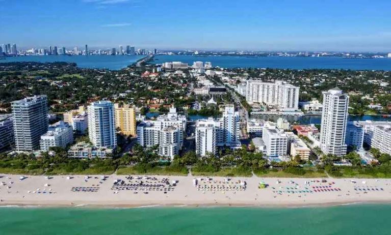 Beach in front of the Hampton Inn Miami Beach - Mid Beach.