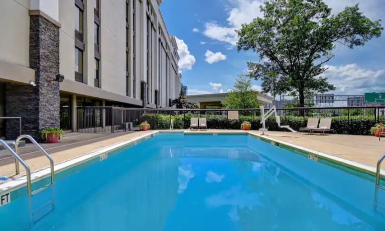 Outdoor pool at the Hampton Inn & Suites Alexandria Old Town Area South.