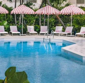 Outdoor pool area at the Hampton By Hilton Grand Cayman.