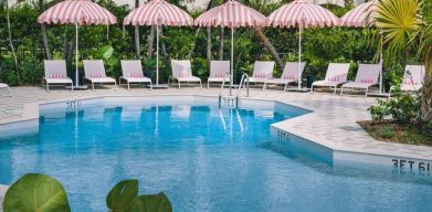 Outdoor pool area at the Hampton By Hilton Grand Cayman.