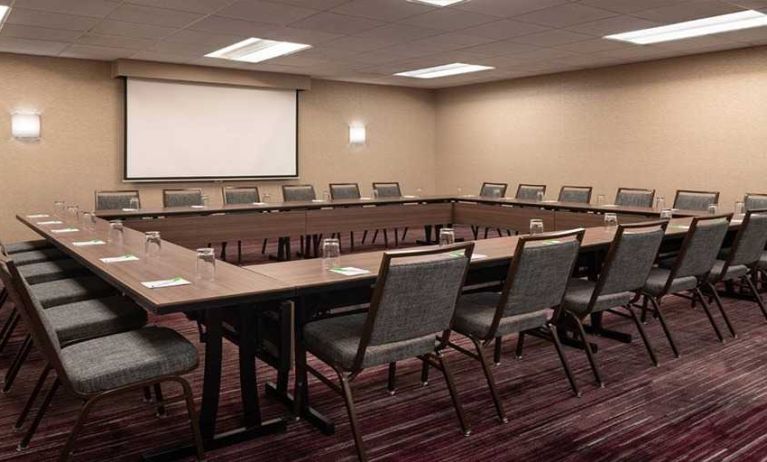 Professional meeting room at Sonesta Select Phoenix Chandler.