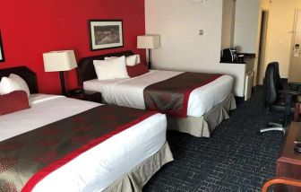 Twin room at Riviera Plaza And Conference Centre Calgary Airport.