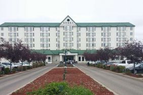 External view of Riviera Plaza And Conference Centre Calgary Airport.