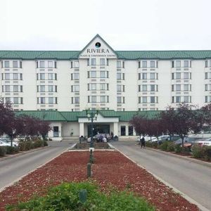 External view of Riviera Plaza And Conference Centre Calgary Airport.